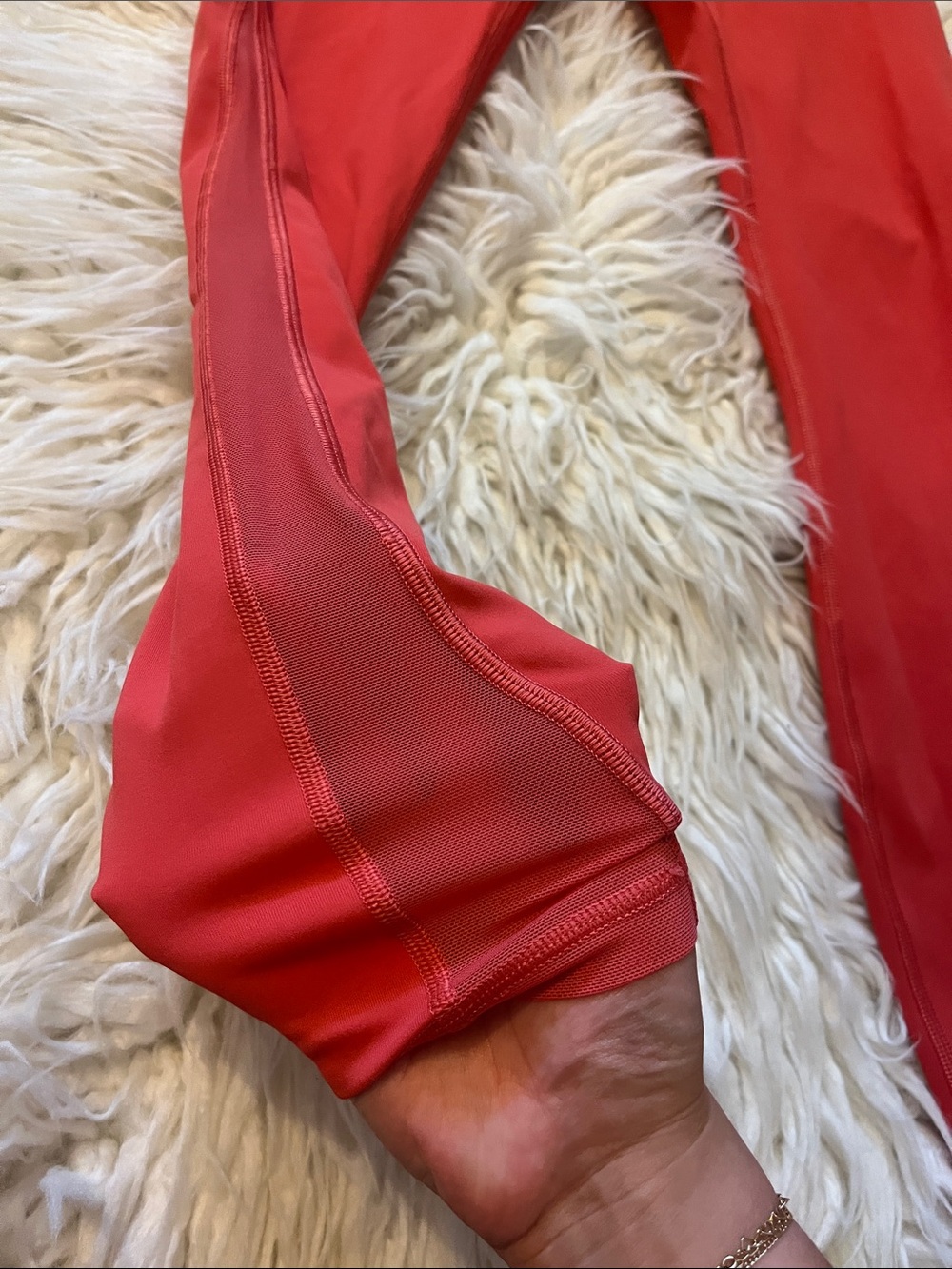 lululemon athletica Women’s Red Coral High-Rise Leggings with mesh sides Size 4 - Picture 3 of 9